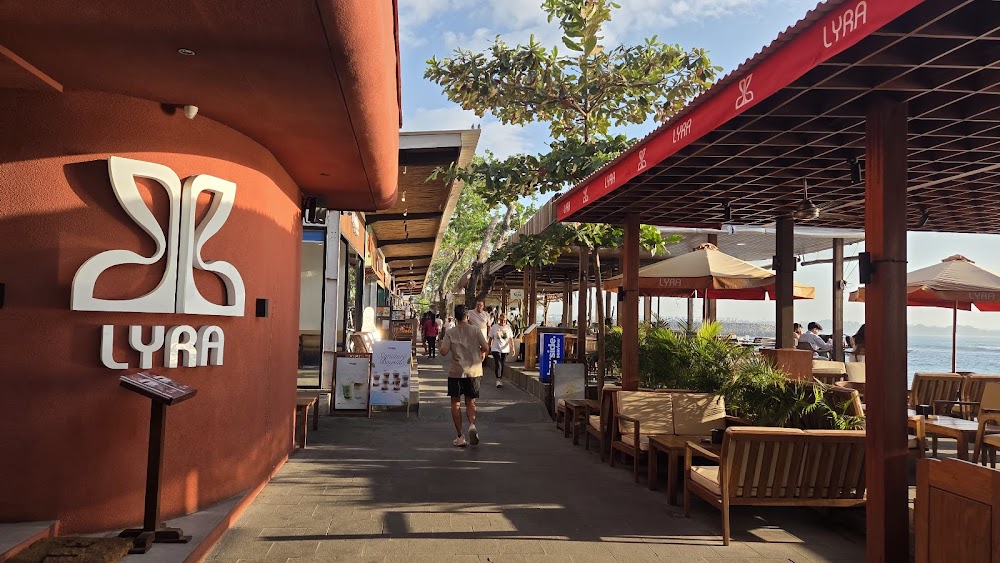 LYRA CAFE Sanur