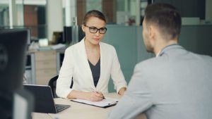 Cara Membuat CV Menarik agar Dilirik HRD